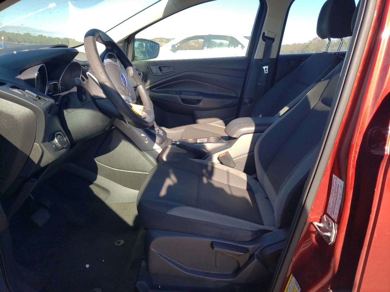 2014 Ford Escape S VIN: 1FMCU0F77EUB13896 Lot: 92391165