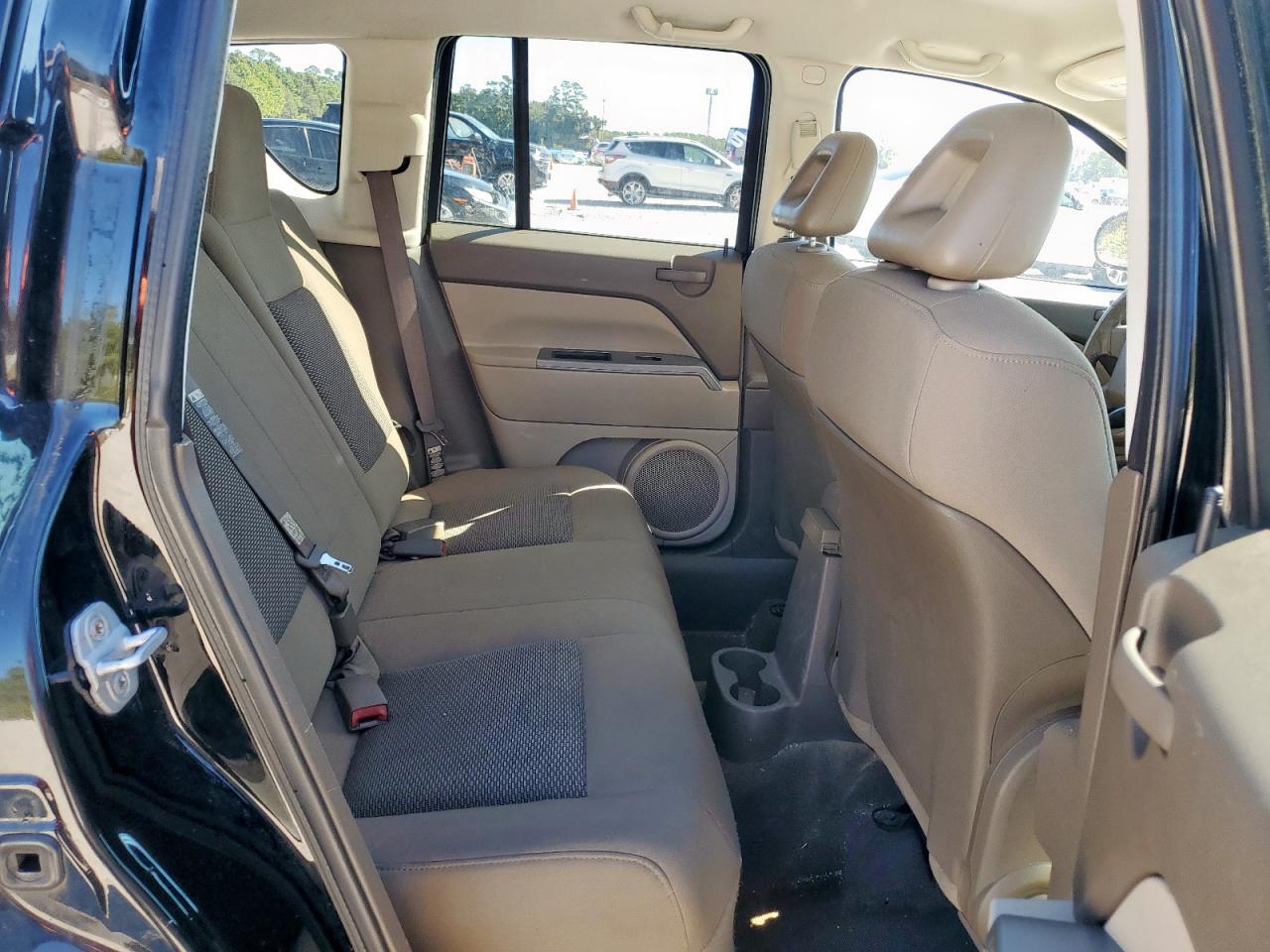 2007 Jeep Compass VIN: 1J8FT47W97D120992 Lot: 91258545