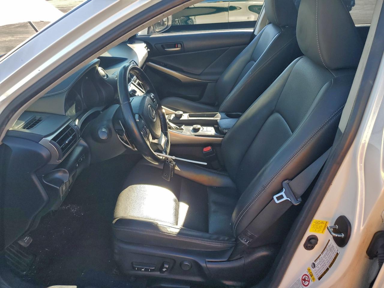 2018 Lexus Is 300 VIN: JTHBA1D28J5067990 Lot: 93978185