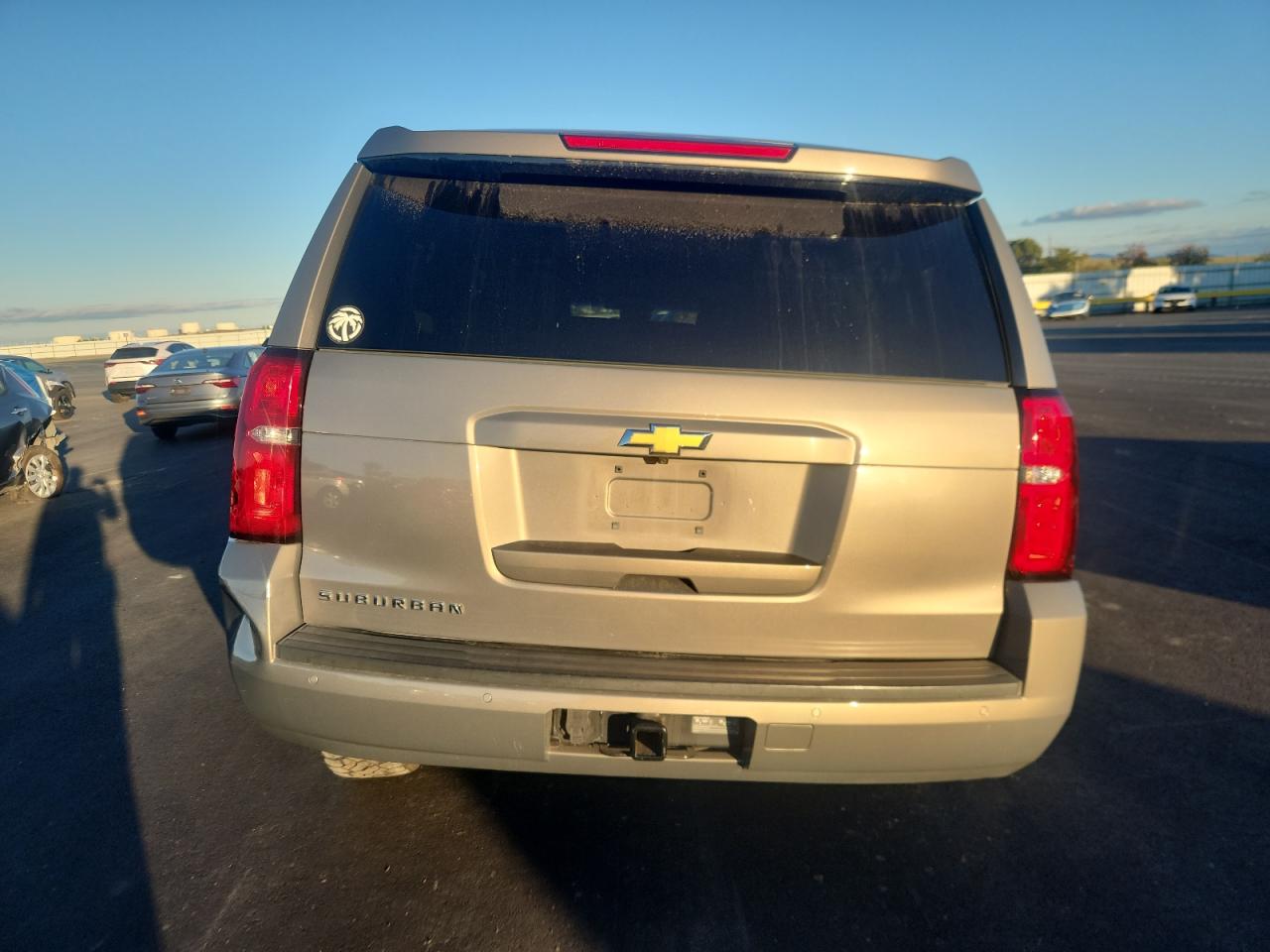 2018 Chevrolet Suburban K1500 Lt VIN: 1GNSKHKC1JR402686 Lot: 93534295