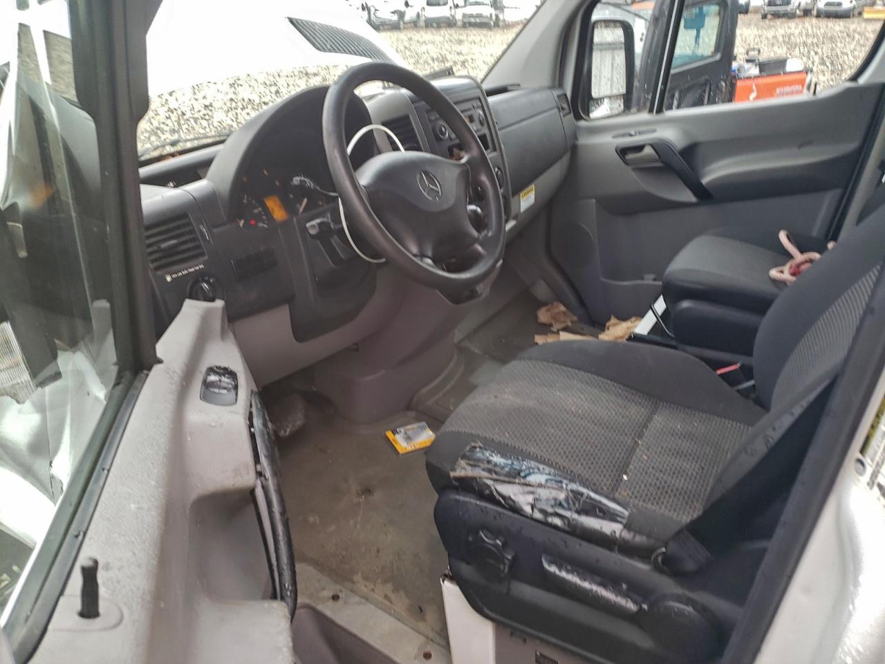 2013 Mercedes Benz Sprinter 2500 Delivery Van VIN: WD3PE8CC0D5738890 Lot: 93832955