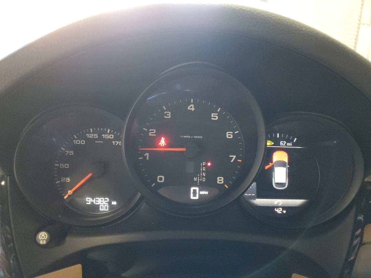 2017 Porsche Macan VIN: WP1AA2A52HLB05526 Lot: 92675155