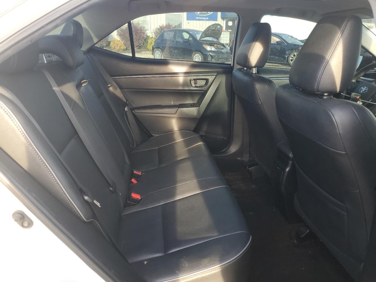 2015 Toyota Corolla L VIN: 2T1BURHEXFC242729 Lot: 91431055