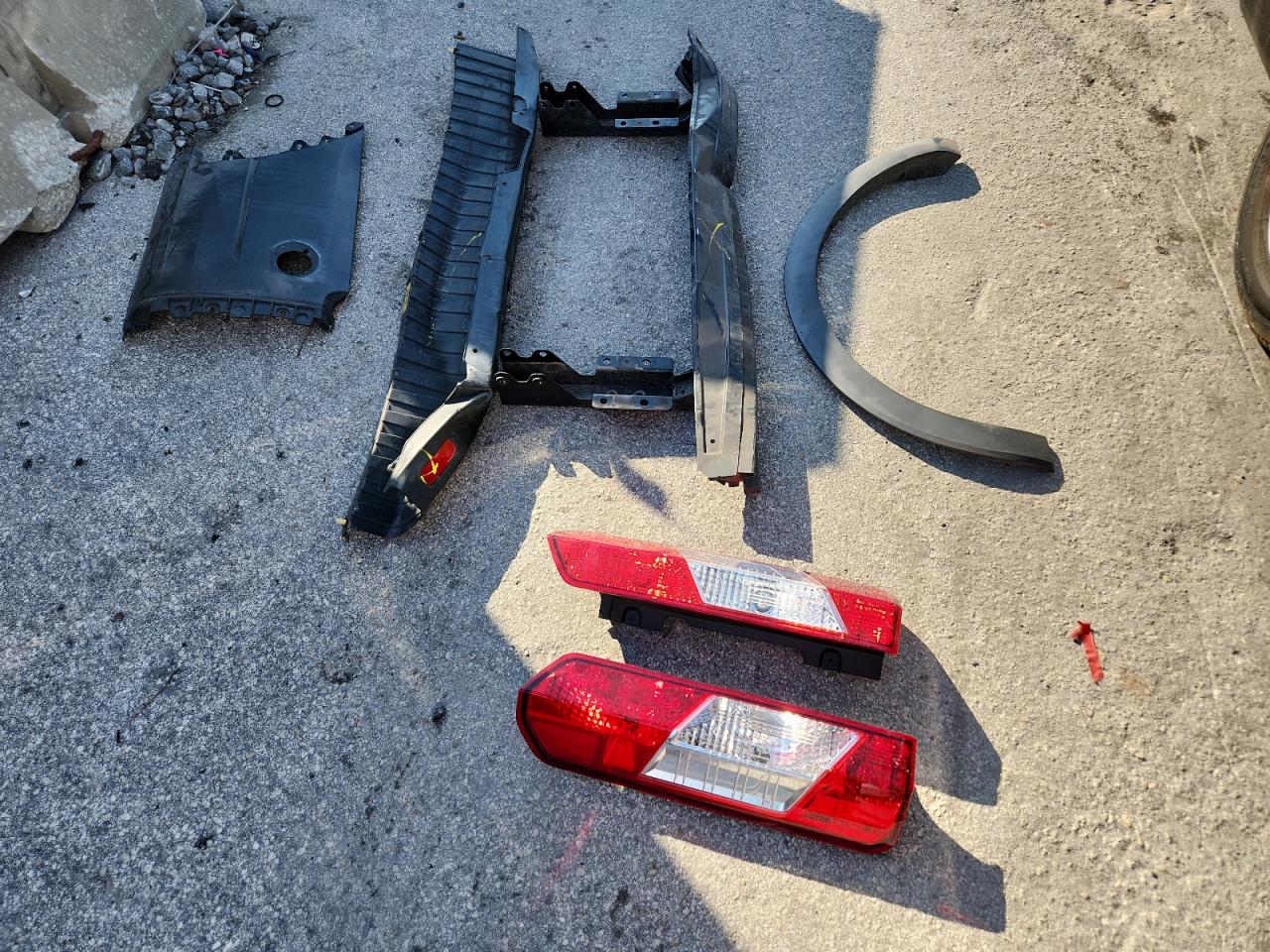 2017 Ford Transit T-250 VIN: 1FTYR2CM3HKB01911 Lot: 92471935