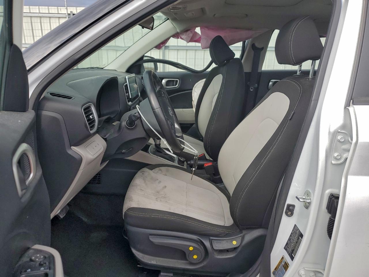 2022 Hyundai Venue Sel VIN: KMHRC8A30NU202550 Lot: 94184085