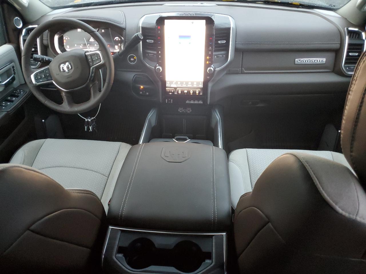 2025 Ram 3500 Laramie VIN: 3C63RRJL4SG520451 Lot: 84925765