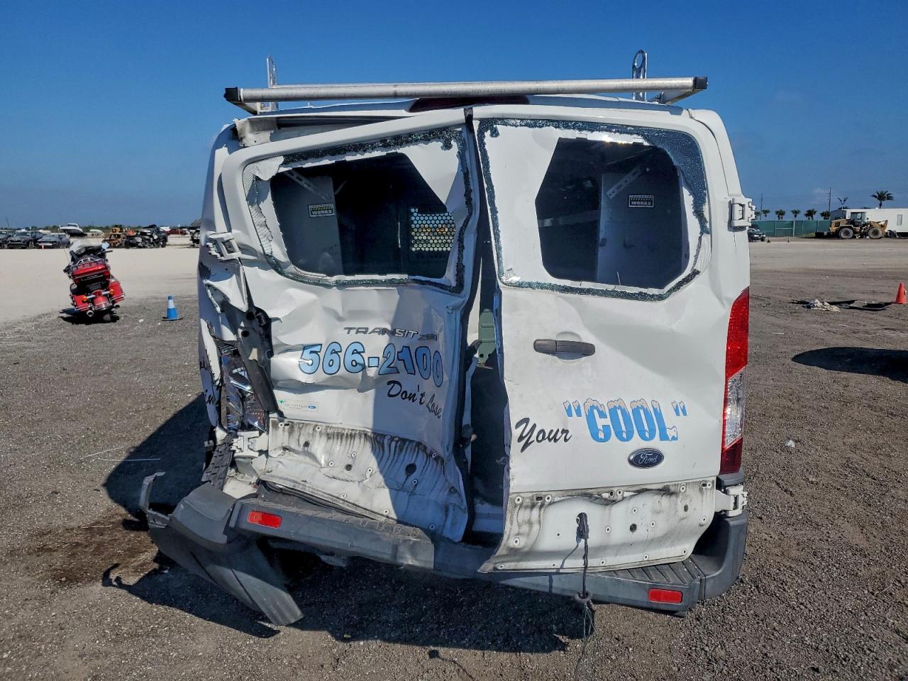 2017 Ford Transit T-250 VIN: 1FTYR1ZM1HKB52986 Lot: 93882695