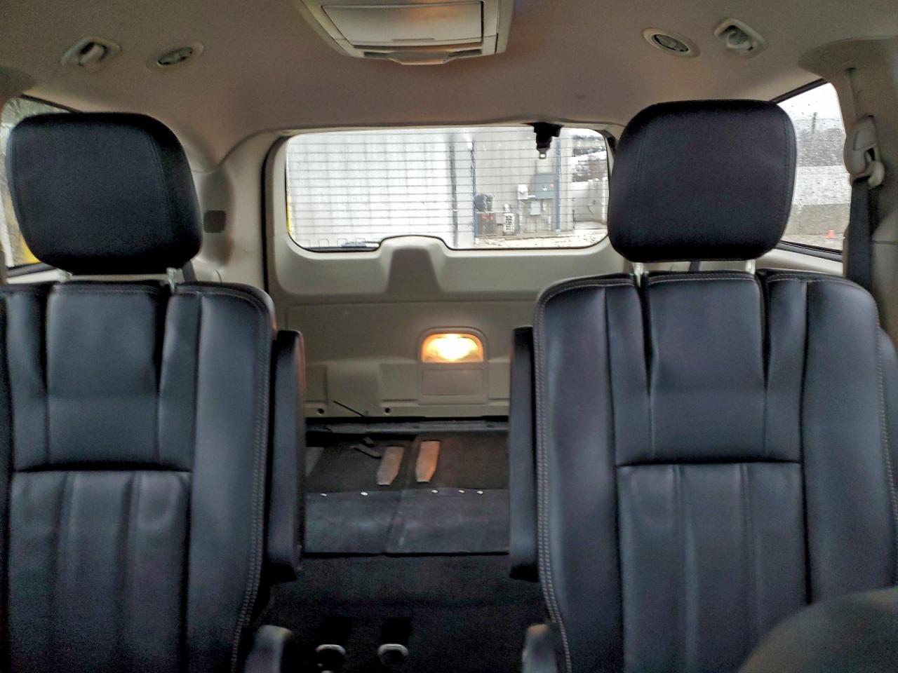 2012 Chrysler Town & Country Touring VIN: 2C4RC1BG4CR352877 Lot: 93567235