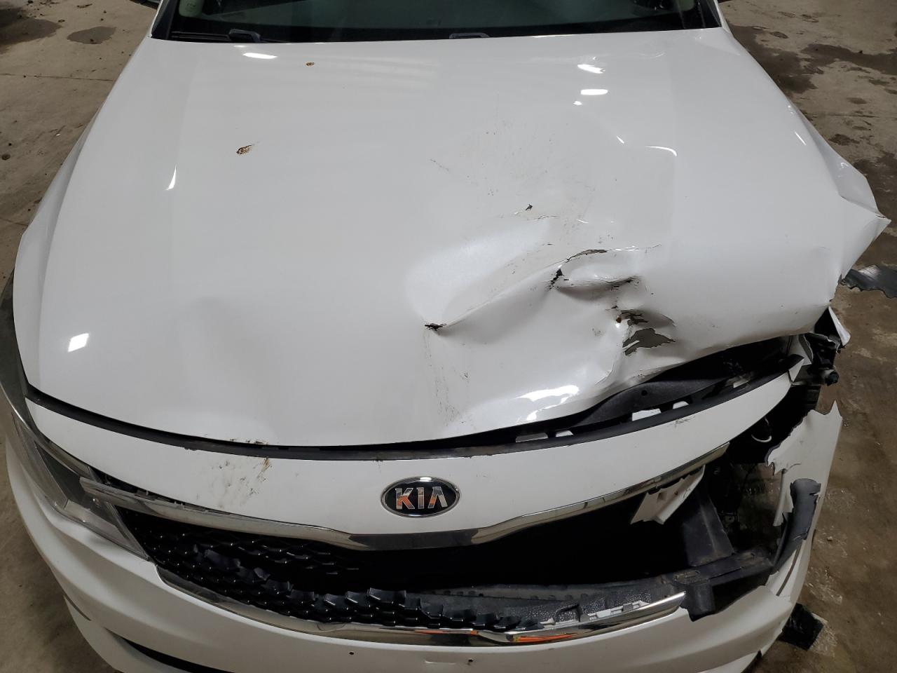 2018 Kia Optima Lx VIN: 5XXGT4L39JG185510 Lot: 92321975