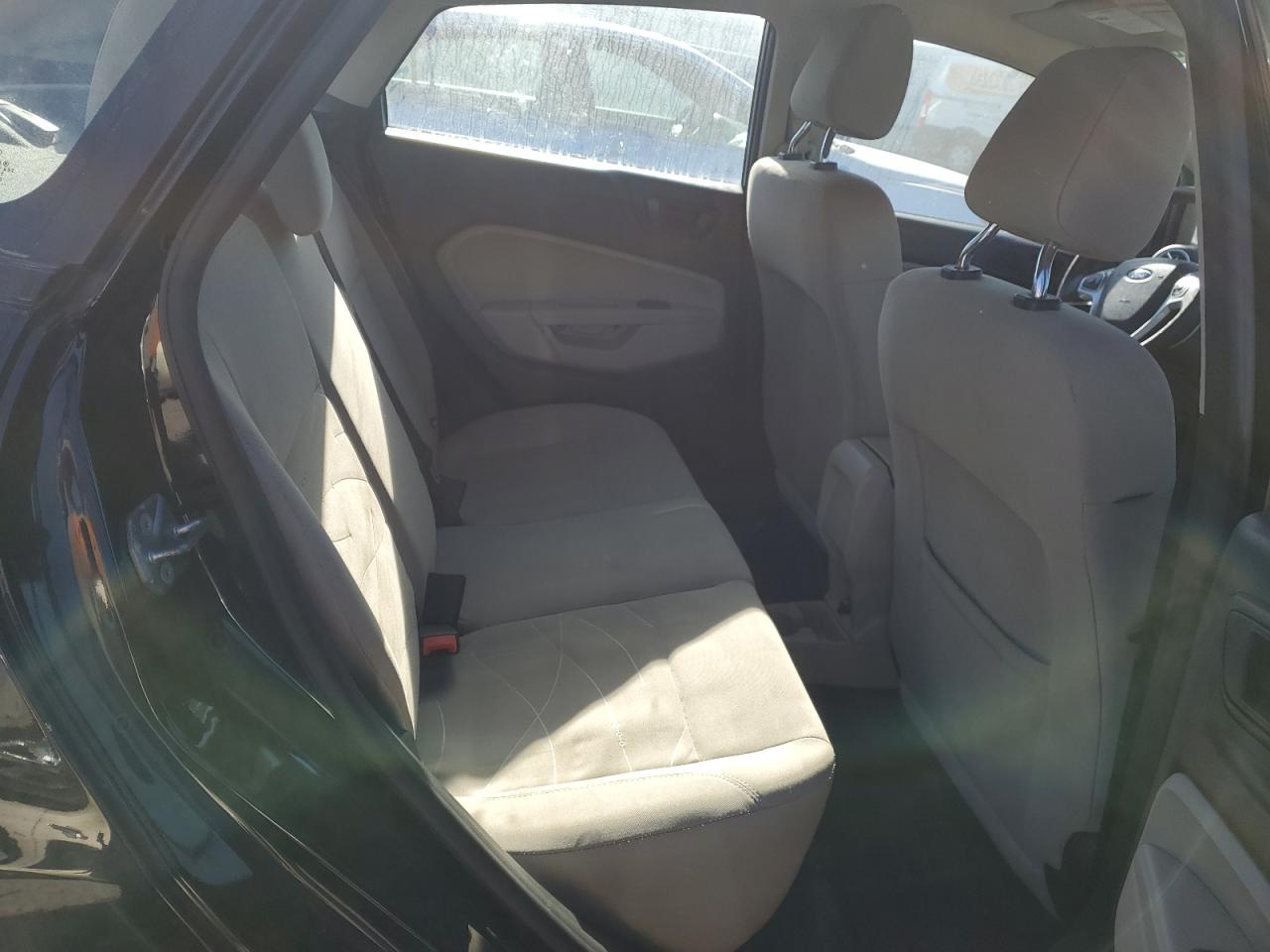 2018 Ford Fiesta Se VIN: 3FADP4BJ2JM142297 Lot: 93121605