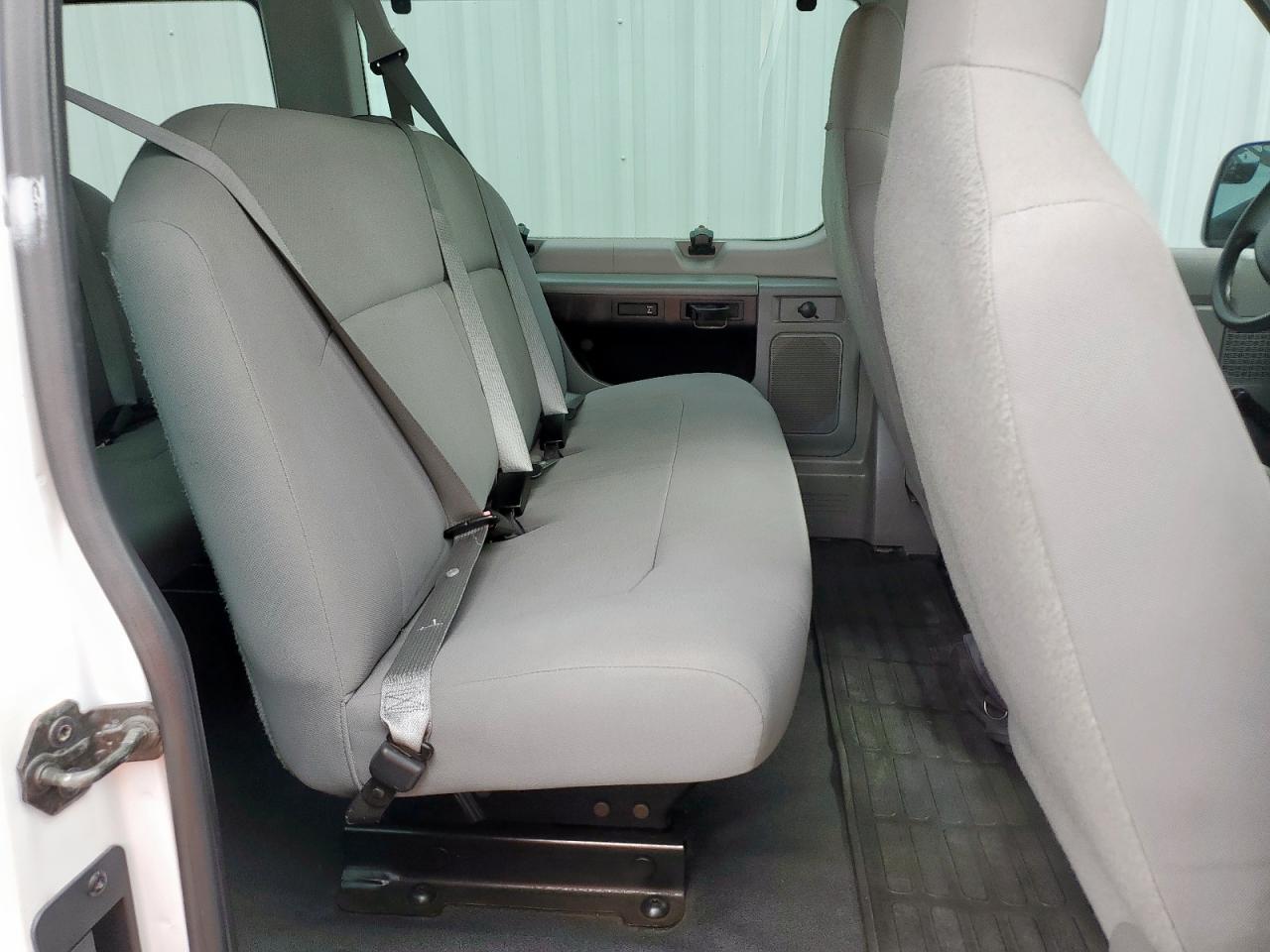 2013 Ford Econoline E350 Super Duty Wagon VIN: 1FBNE3BL6DDB05421 Lot: 92719175