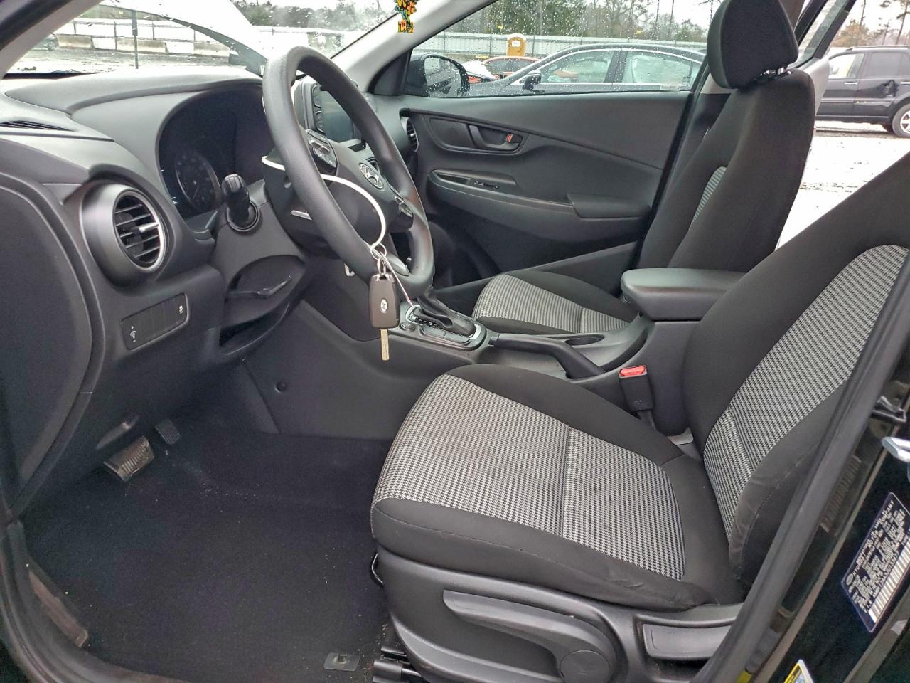 2018 Hyundai Kona Se VIN: KM8K12AA3JU133477 Lot: 94505325