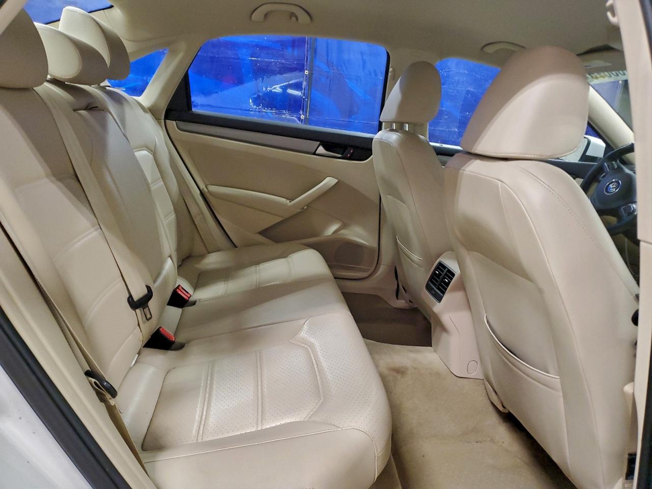 2014 Volkswagen Passat Se VIN: 1VWBT7A33EC098302 Lot: 94163675