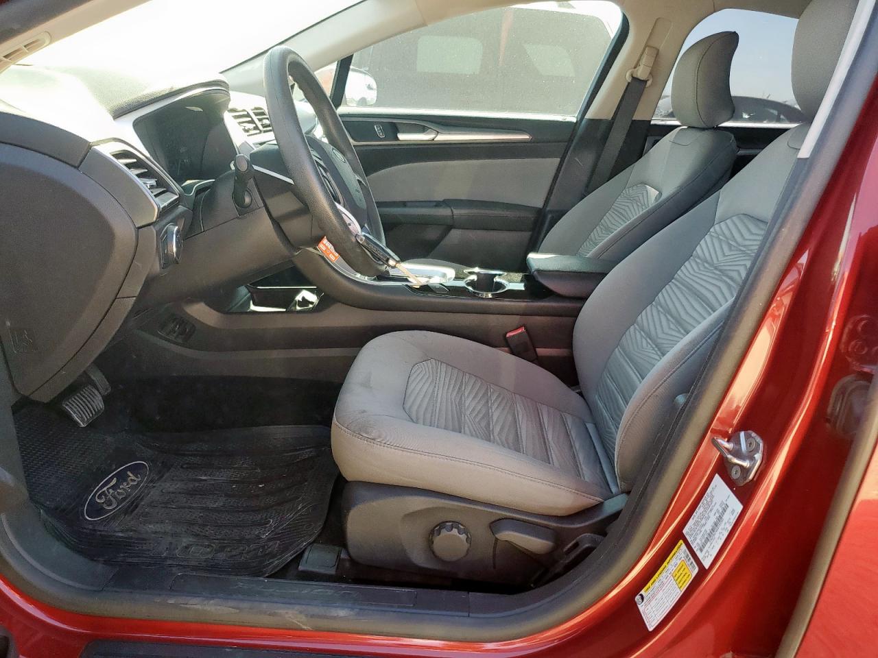 2016 Ford Fusion S VIN: 3FA6P0G76GR193201 Lot: 91856125