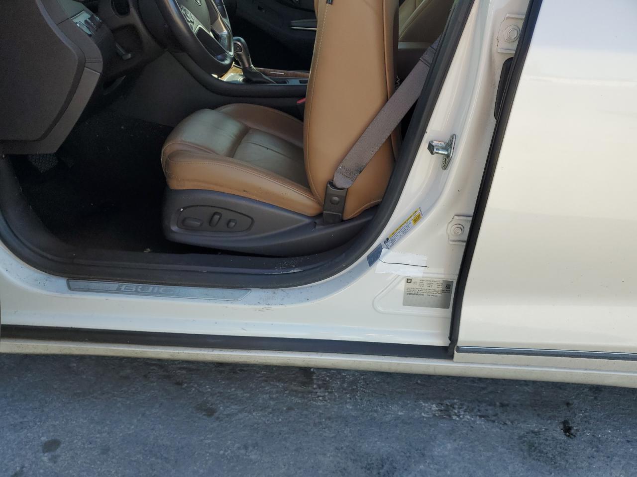 2014 Buick Lacrosse VIN: 1G4GB5GRXEF243910 Lot: 92424425