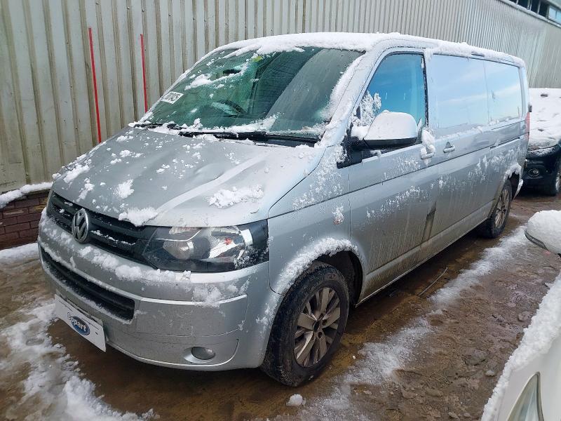 2015 VOLKSWAGEN TRANSPORTER 2.0 TDI 140PS HIGHLINE VAN for sale at Copart PETERLEE