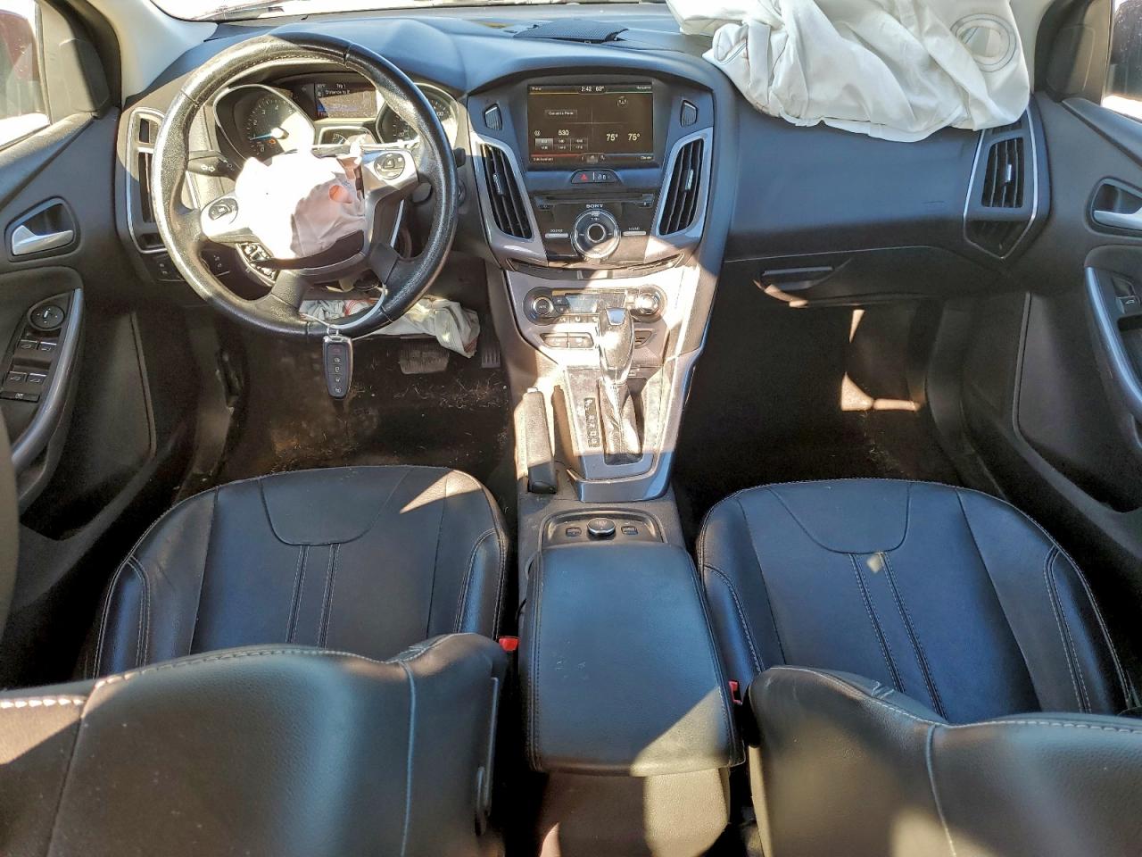 2014 Ford Focus Titanium VIN: 1FADP3J23EL259186 Lot: 93946175