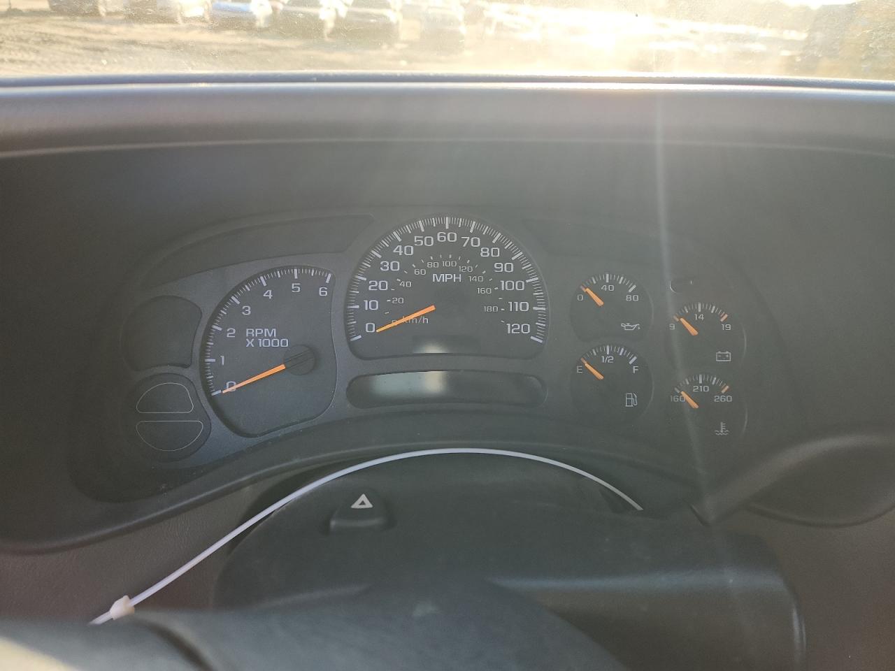 2004 Chevrolet Tahoe C1500 VIN: 1GNEC13V74J241474 Lot: 92869875