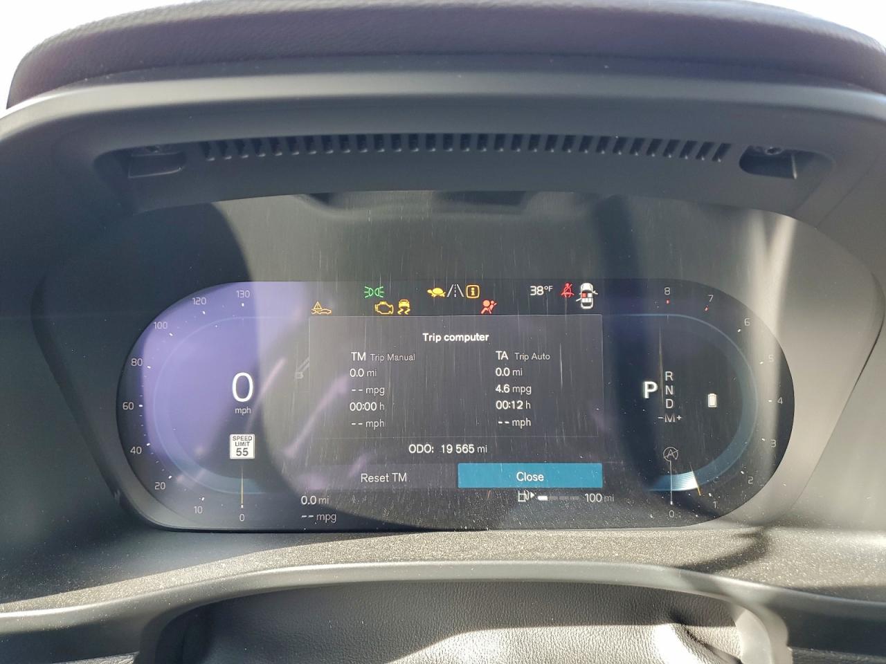 2025 Volvo Xc40 Core VIN: YV4L12UJXS2473823 Lot: 94796195