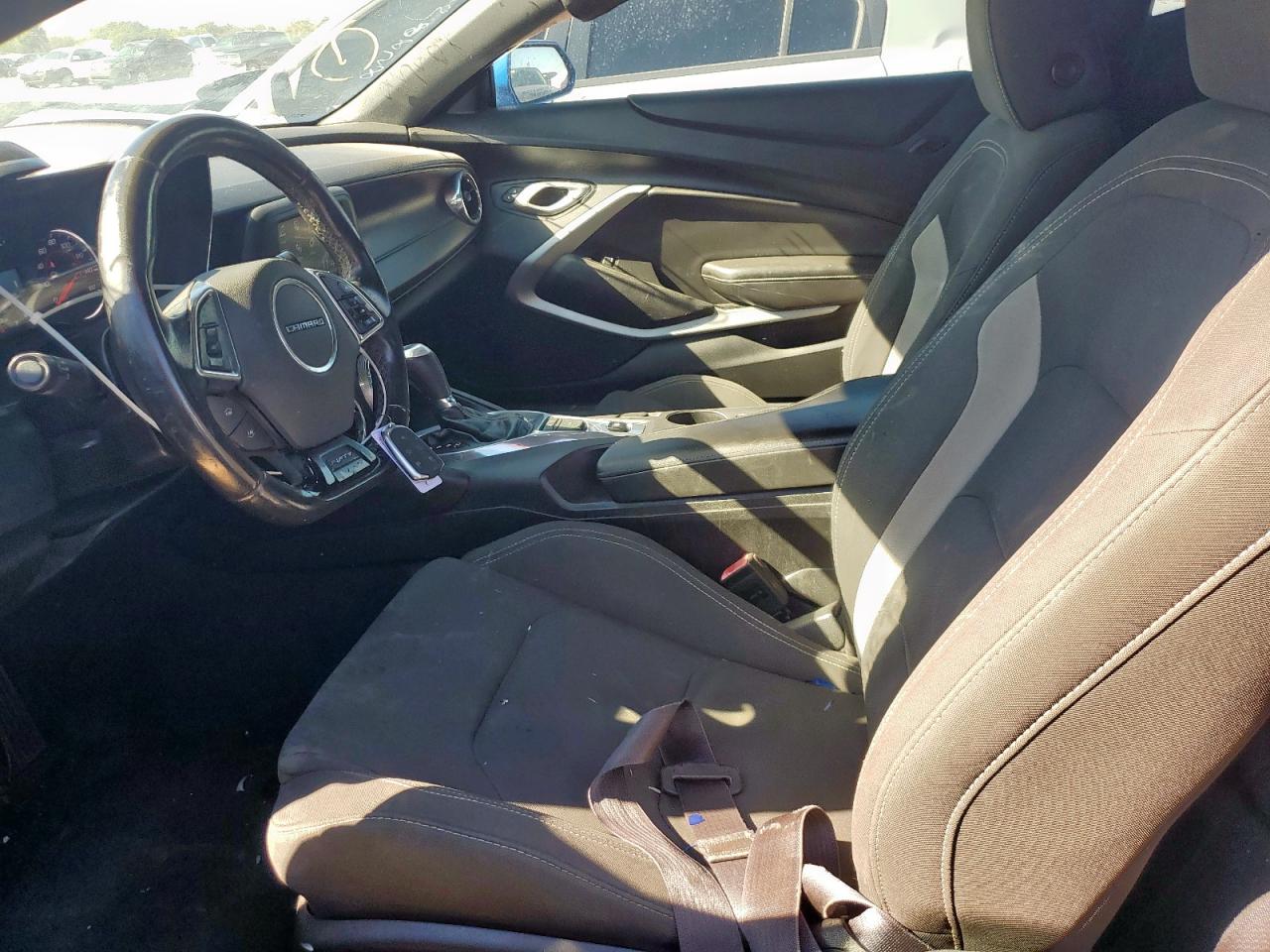 2017 Chevrolet Camaro Lt VIN: 1G1FB1RX0H0196858 Lot: 90332415