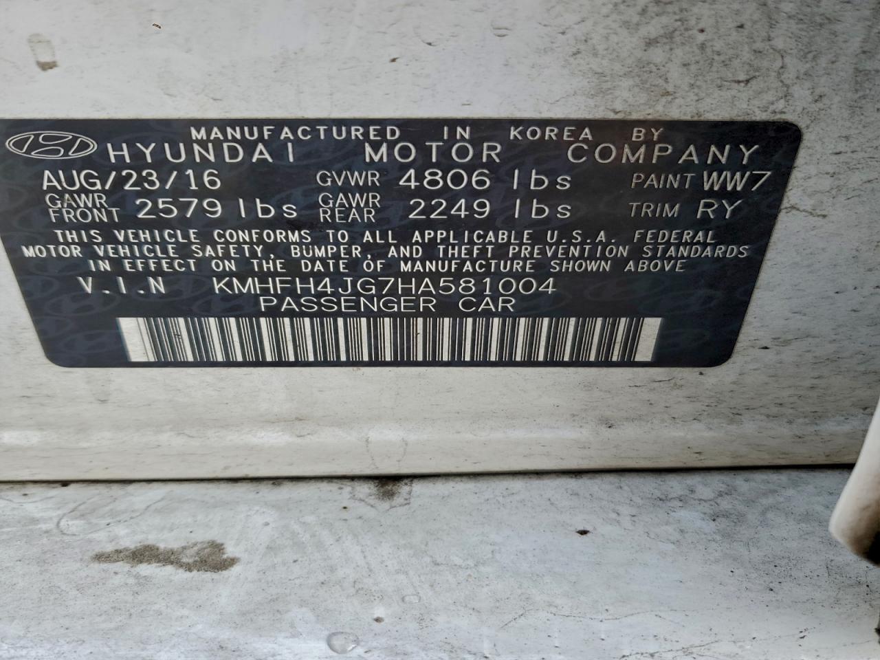 2017 Hyundai Azera Limited VIN: KMHFH4JG7HA581004 Lot: 94093625