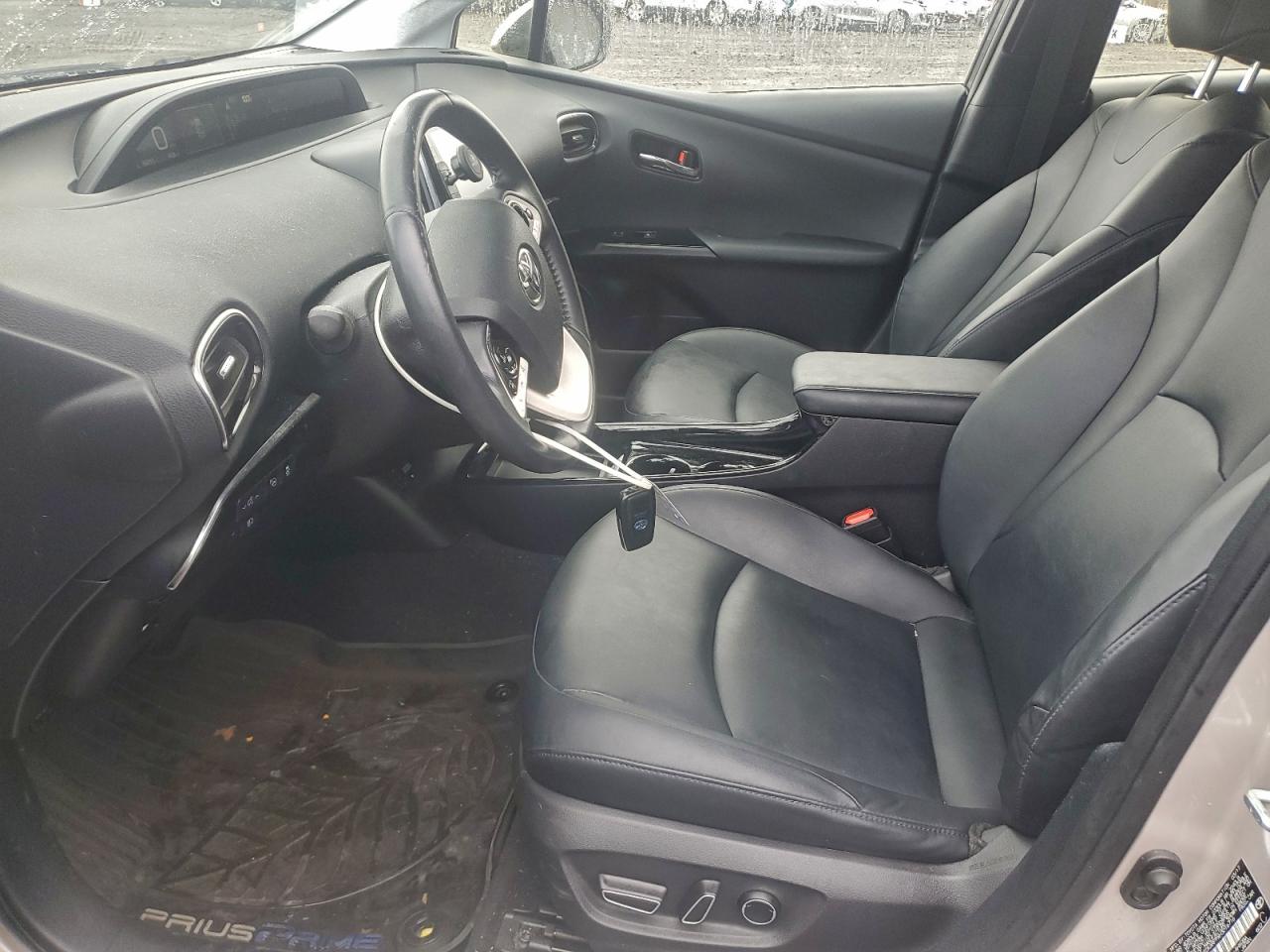 2017 Toyota Prius Prime VIN: JTDKARFPXH3016716 Lot: 93934115