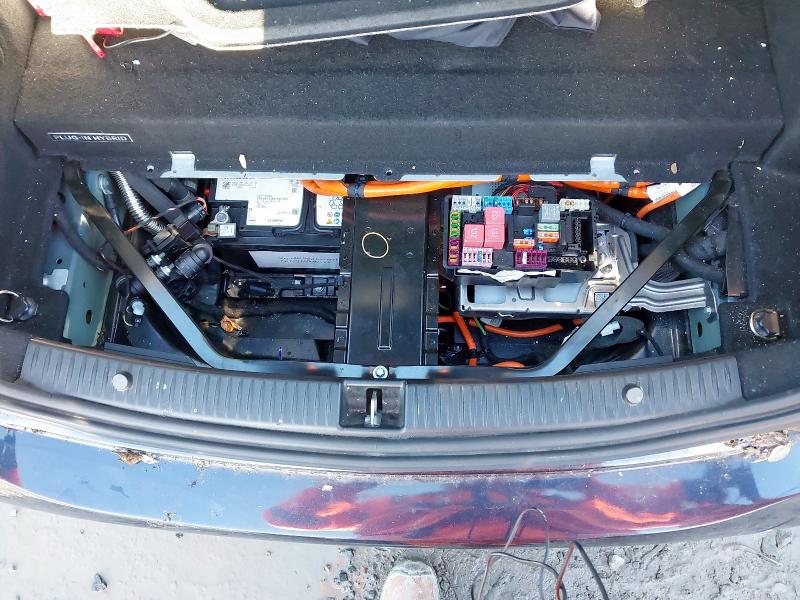 2016 MERCEDES-BENZ C CLASS C350E SPORT 4DR AUTO