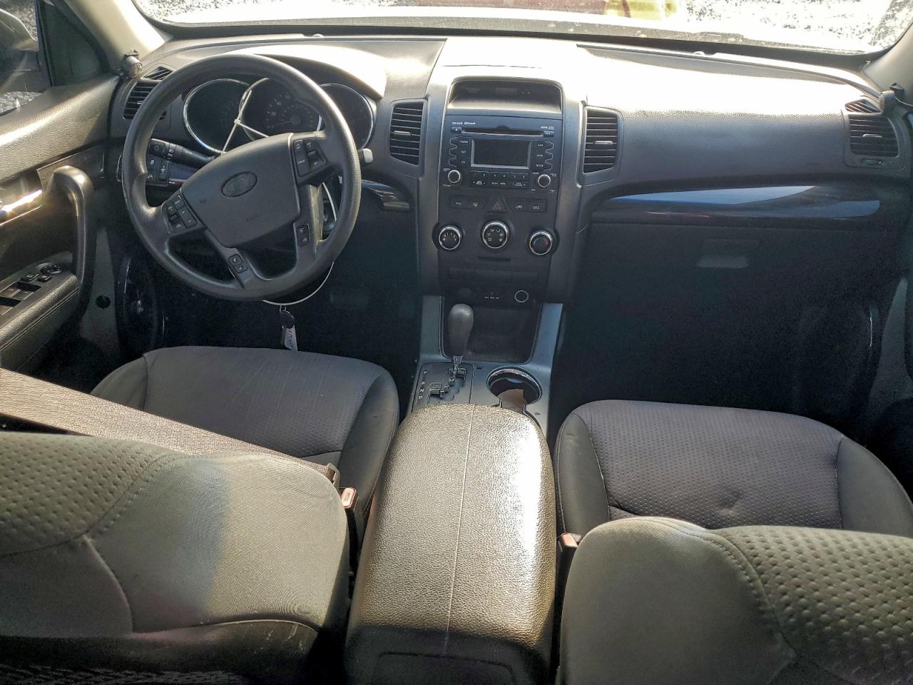 2012 Kia Sorento Base VIN: 5XYKT3A17CG273265 Lot: 93879165