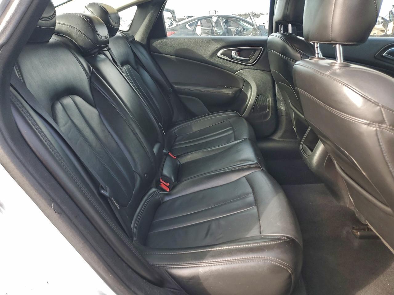 2017 Chrysler 200 Limited VIN: 1C3CCCAB9HN502286 Lot: 94489105