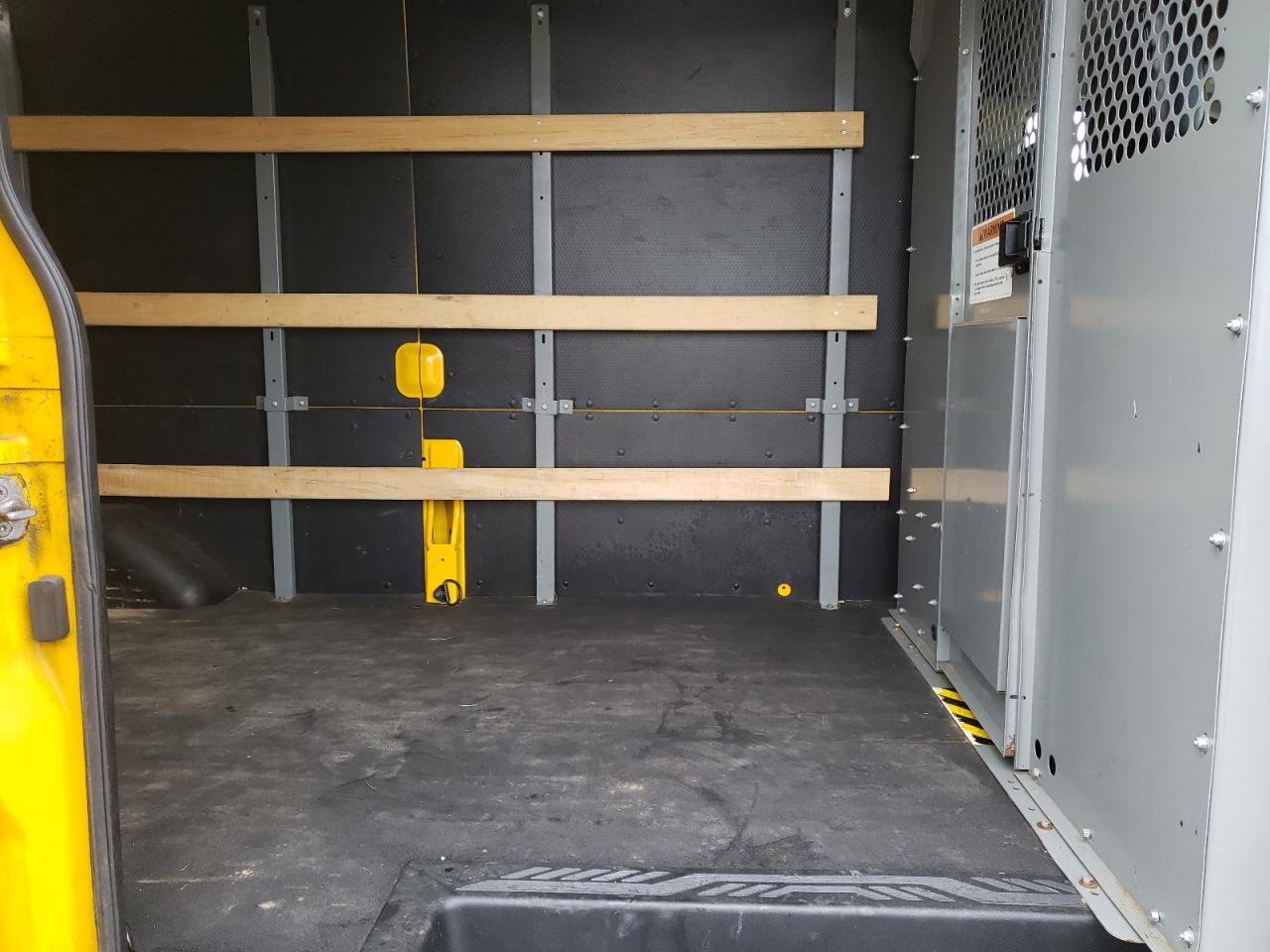 2020 Ford Transit 250 Delivery Van VIN: 1FTBR1X89LKA72825 Lot: 91224545