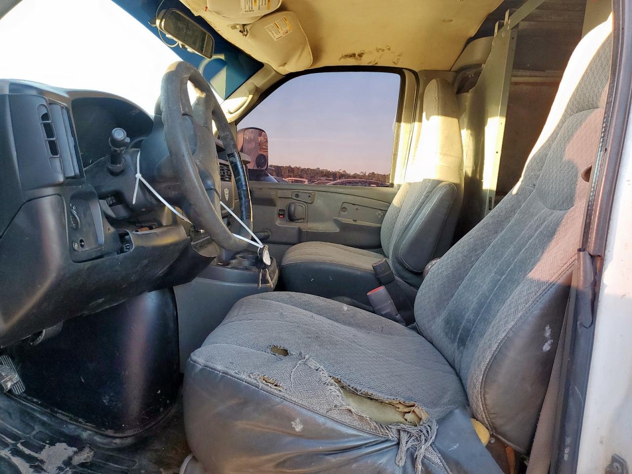 2005 Chevrolet Express G2500 VIN: 1GCGG29VX51221479 Lot: 91888415