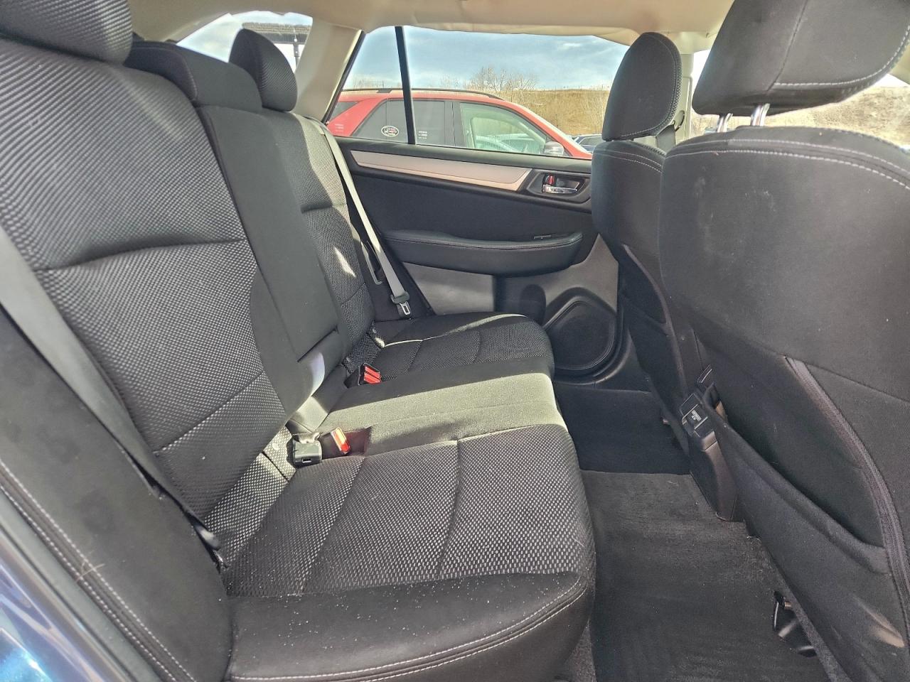 2018 Subaru Outback 2.5I Premium VIN: 4S4BSAFC2J3364197 Lot: 93654445