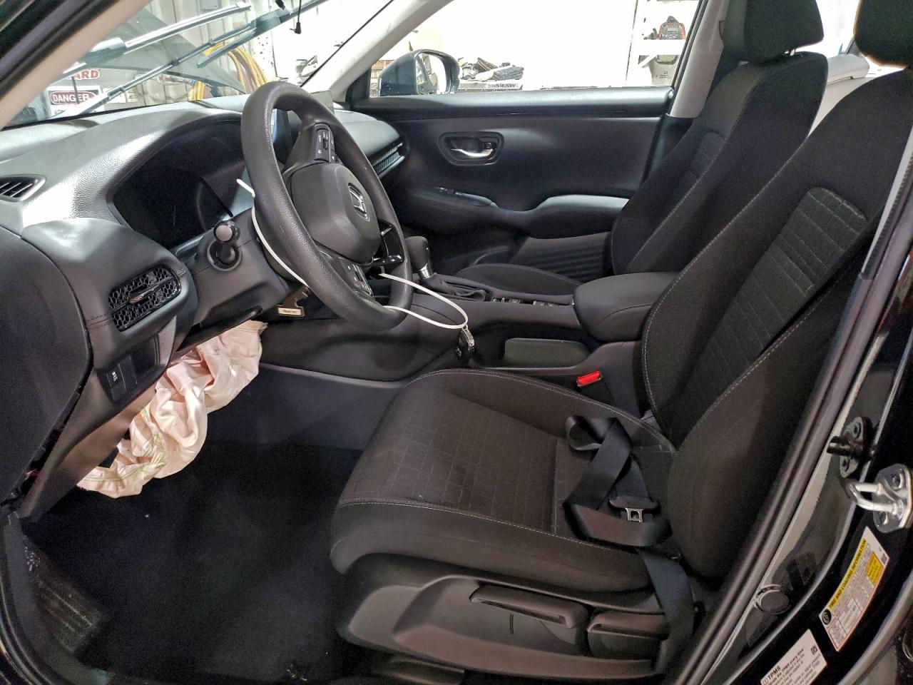 2025 Honda Hr-V Lx VIN: 3CZRZ2H39SM732015 Lot: 94031795