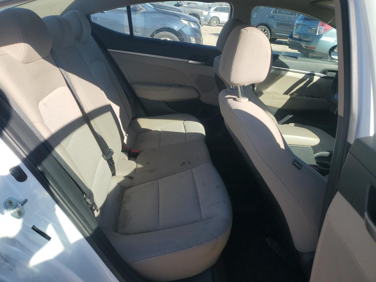 2019 Hyundai Elantra Se VIN: 5NPD74LFXKH418205 Lot: 91665915