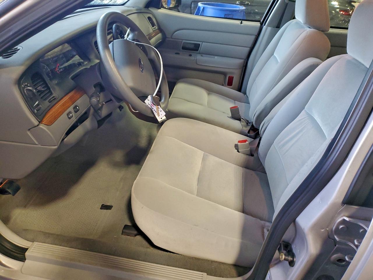 2005 Ford Crown Victoria VIN: 2FAFP73W75X128068 Lot: 93873015