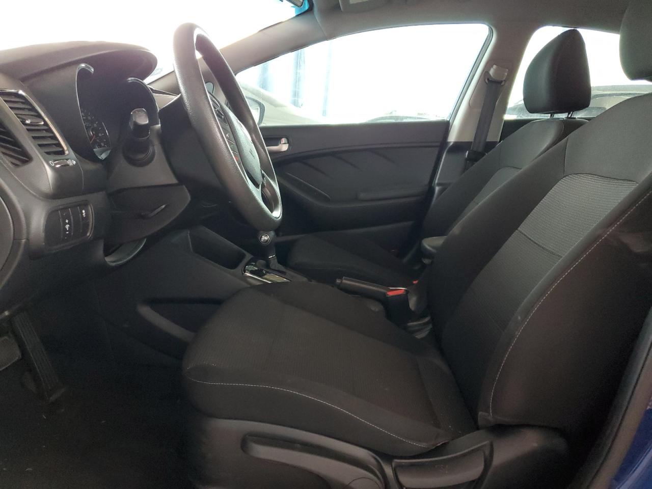 2018 Kia Forte Lx VIN: 3KPFK4A79JE170583 Lot: 92431945