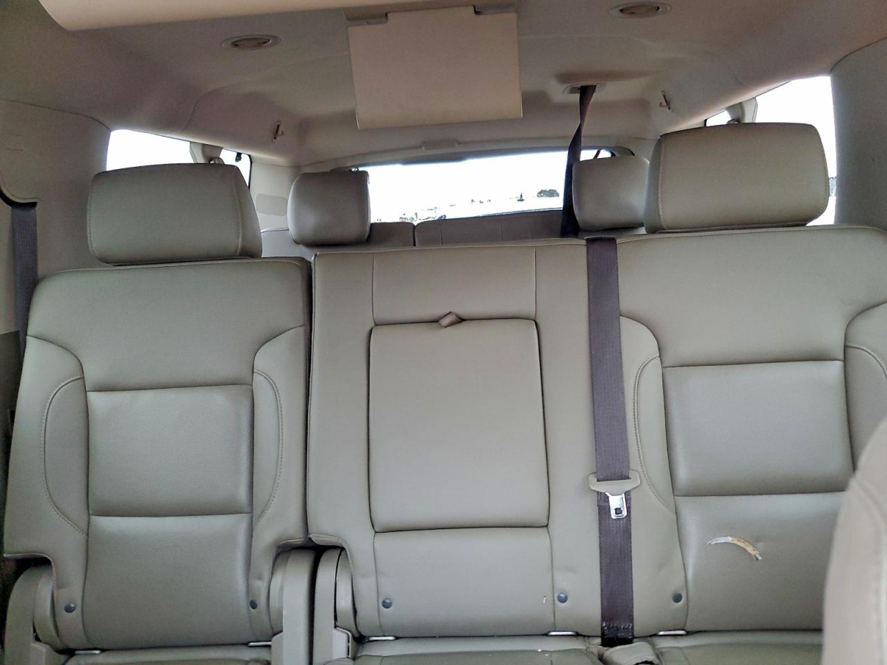 2017 GMC Yukon Xl K1500 Slt VIN: 1GKS2GKC7HR324545 Lot: 93954295