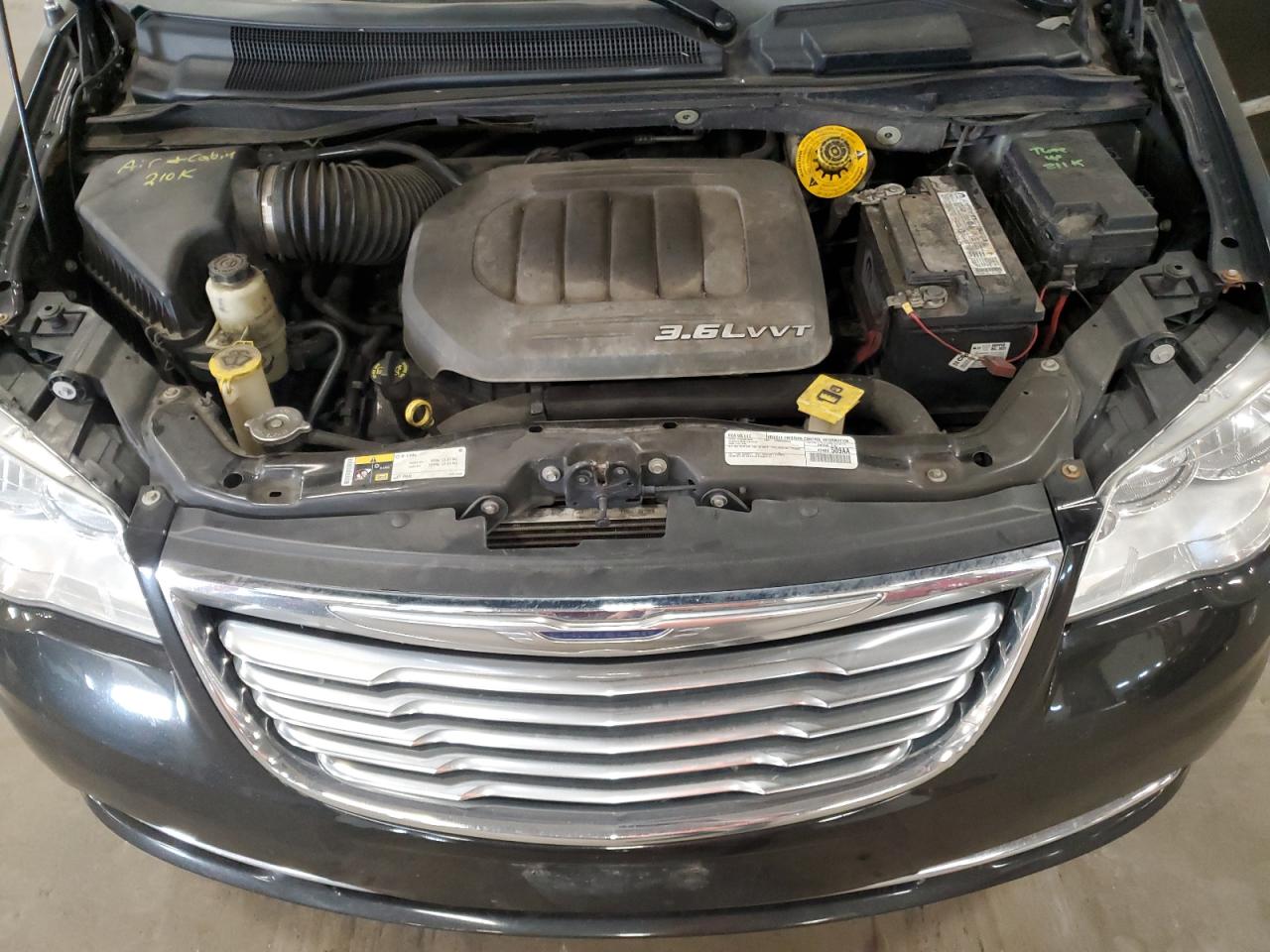 2016 Chrysler Town & Country Touring VIN: 2C4RC1BG4GR296963 Lot: 92842195