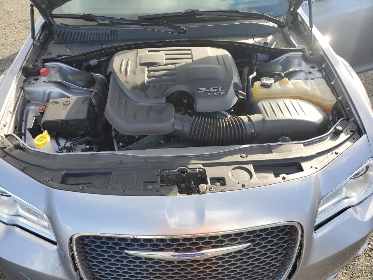 2015 Chrysler 300C Platinum VIN: 2C3CCASG7FH854190 Lot: 91928345