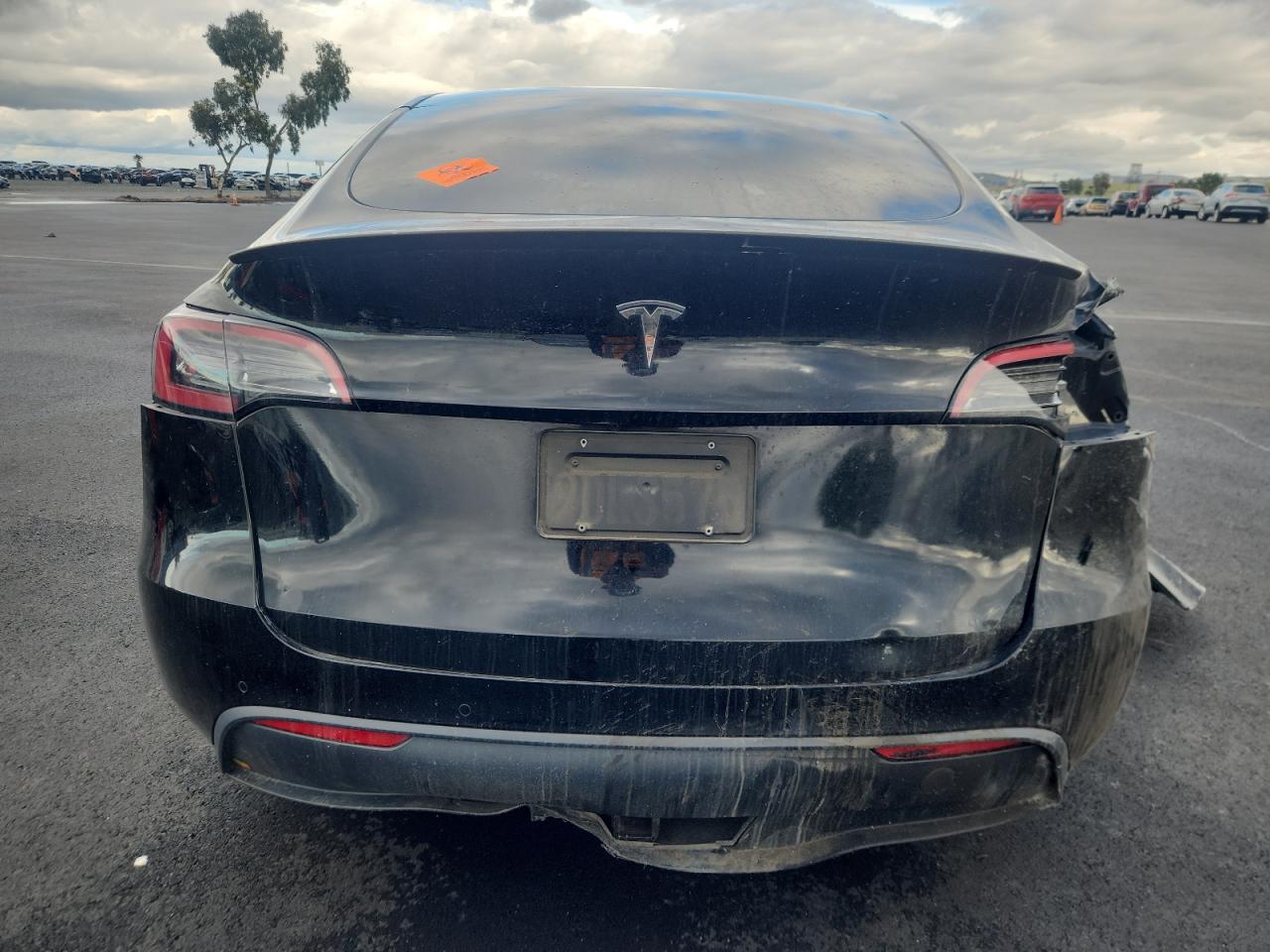 2022 Tesla Model Y VIN: 7SAYGDEF4NF568573 Lot: 92378135