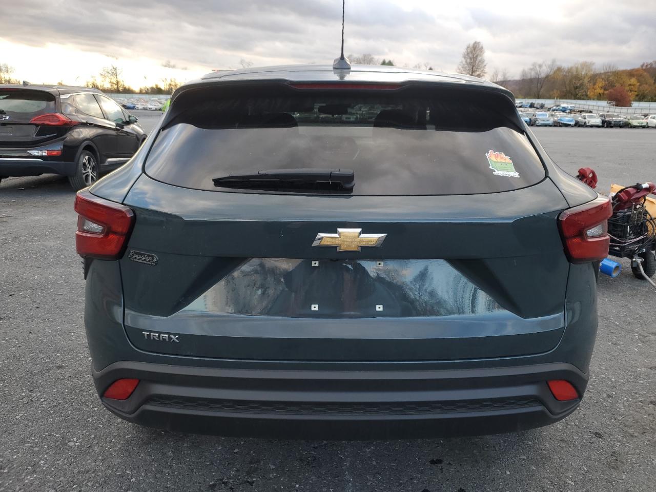 2025 Chevrolet Trax Ls VIN: KL77LFEP6SC094592 Lot: 92048905