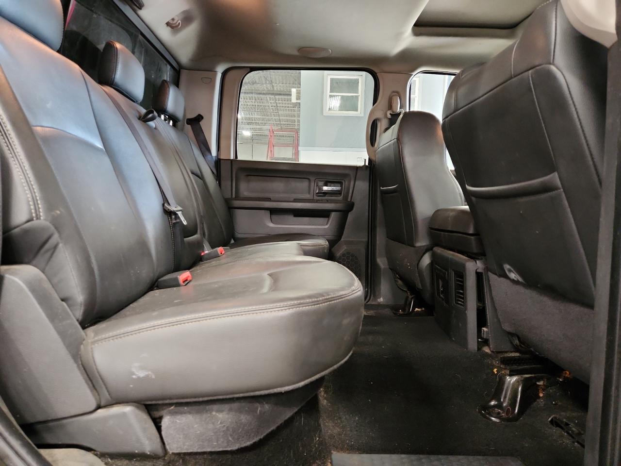 2009 Dodge Ram 1500 VIN: 1D3HV13T49S705585 Lot: 92277525