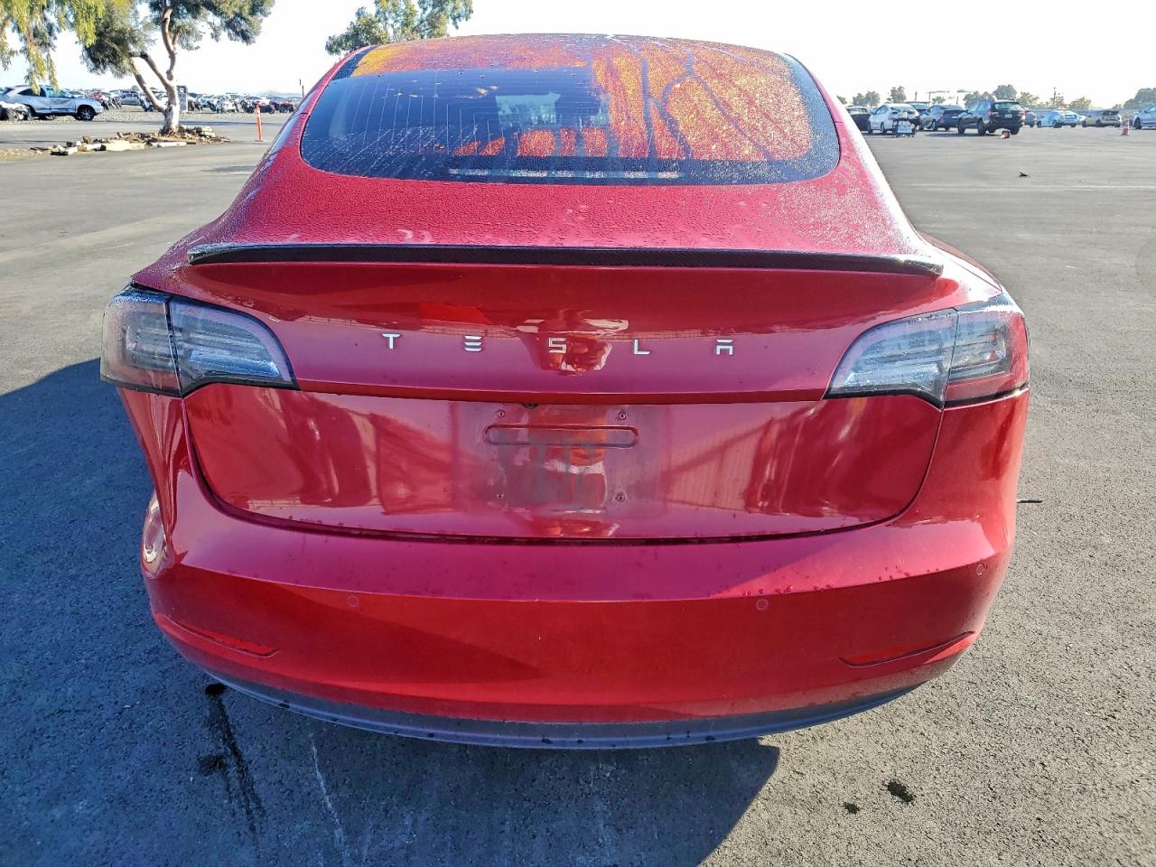 2018 Tesla Model 3 VIN: 5YJ3E1EA8JF048922 Lot: 93477235