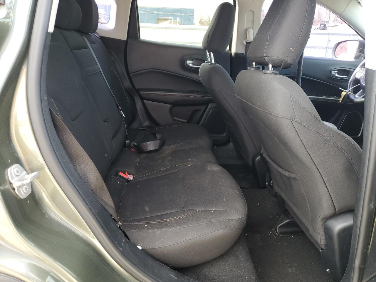 2018 Jeep Compass Sport VIN: 3C4NJCAB6JT410875 Lot: 93542555