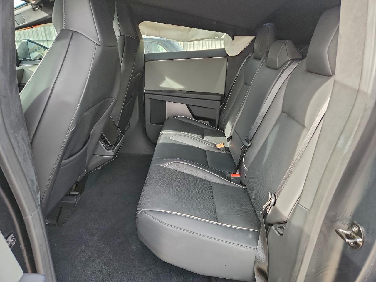 2024 Tesla Cybertruck VIN: 7G2CEHED4RA041569 Lot: 94266085