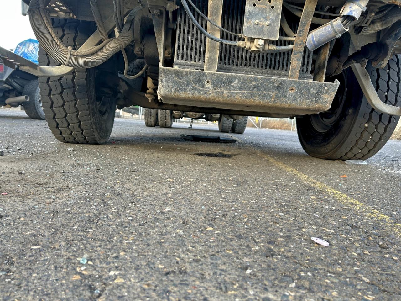 1997 Volvo Roll-Off Container Truck VIN: 4VM2CKFD9VR476731 Lot: 90477355