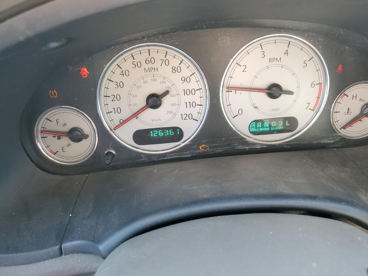 2005 Chrysler Town & Country Limited VIN: 2C8GP64L65R338600 Lot: 92476475