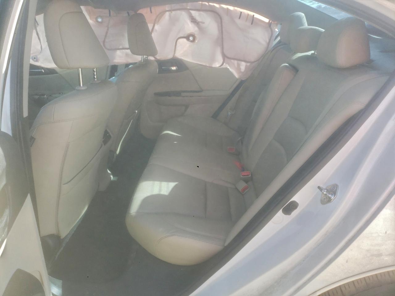 2015 Honda Accord Touring Hybrid VIN: 1HGCR6F77FA010569 Lot: 93466845