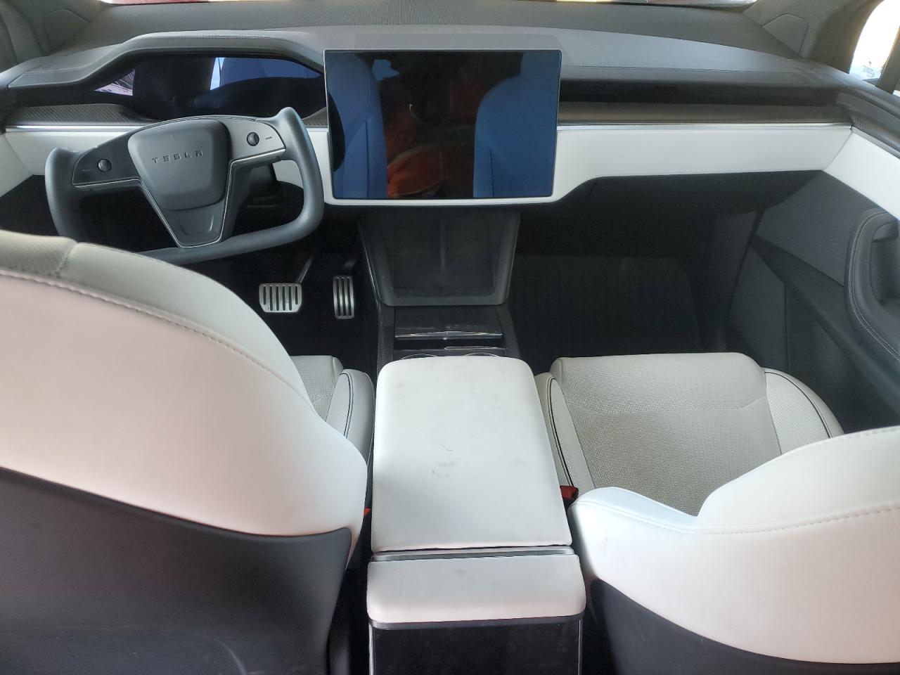 2023 Tesla Model X VIN: 7SAXCBE61PF402459 Lot: 90737695