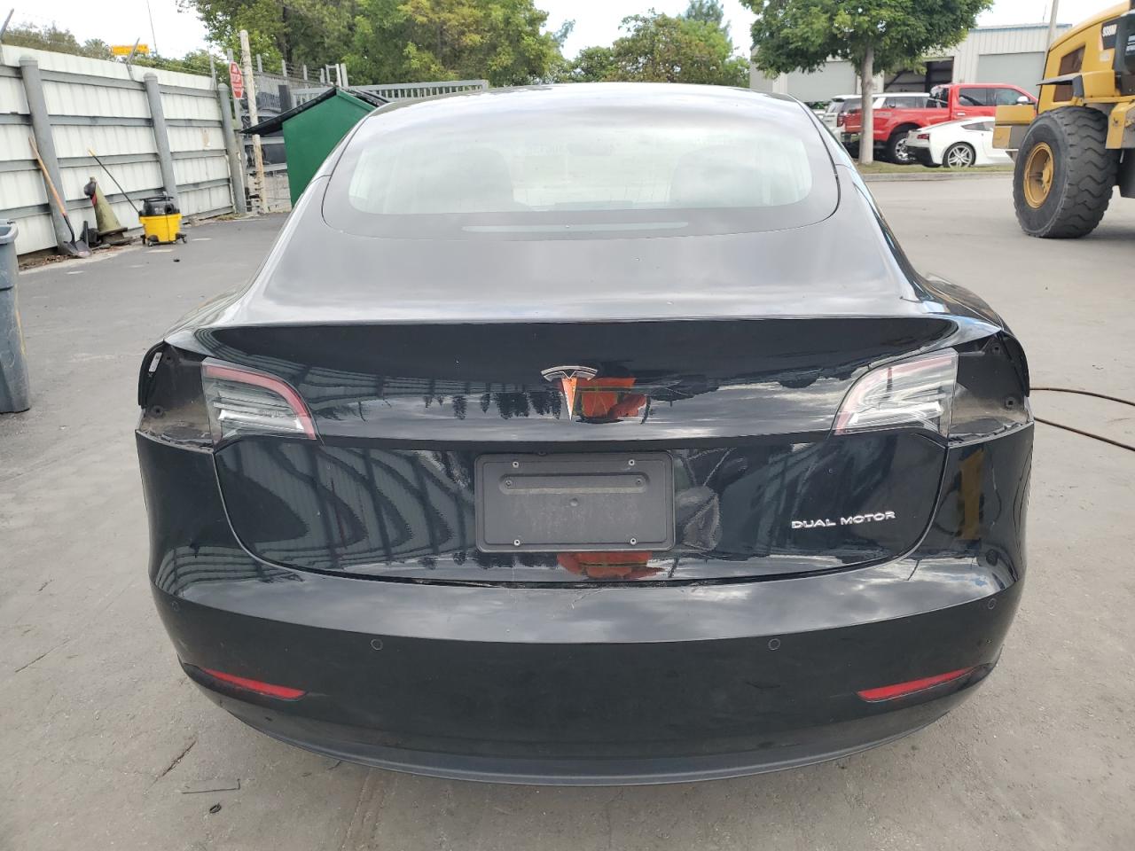 2019 Tesla Model 3 VIN: 5YJ3E1EB0KF384784 Lot: 92305135